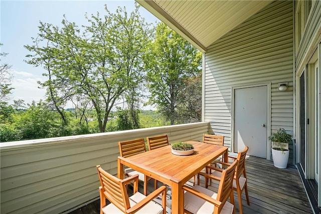 1611 Kenzie Dr, Robinson Twp Nwa, PA 15205 - deck with outdoor dining area