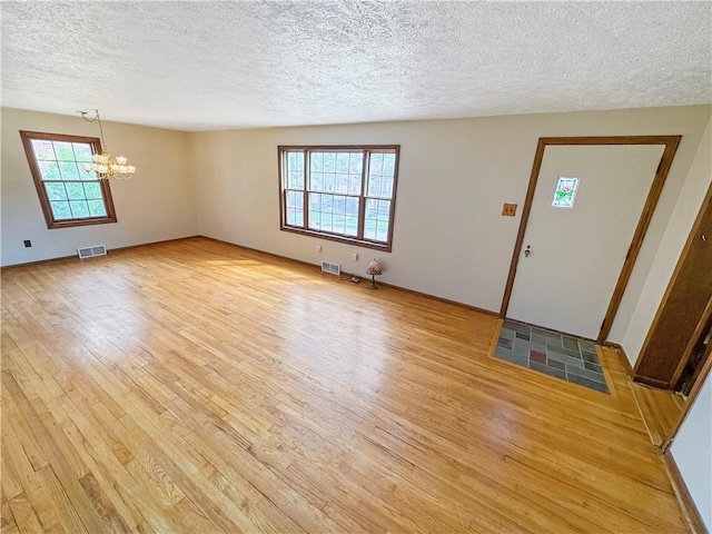 245 Constitution Dr, Pleasant Hills, PA 15236 - photo 4