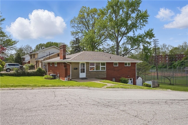 5340 Wolfe Dr, Baldwin Boro, PA 15236 - photo 2