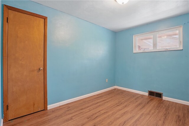 5340 Wolfe Dr, Baldwin Boro, PA 15236 - photo 16