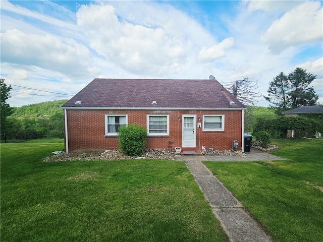 32 Mannina Ave, Charleroi Boro, PA 15432 - photo 1