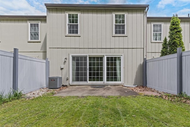 567 Brandywine Dr, Cranberry Twp, PA 16066 - rear view of property featuring a patio and central air condition unit