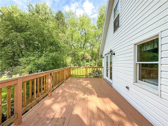 155 Elm St, Saint Clair Twp, PA 15954 - view of deck