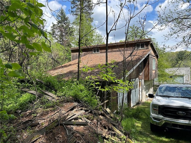 view of side of home