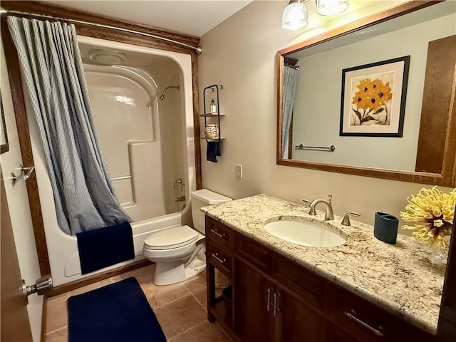 111 Mccall Rd, Franklin Twp But, PA 16001 - full bath with shower / bath combo with shower curtain, toilet, and vanity