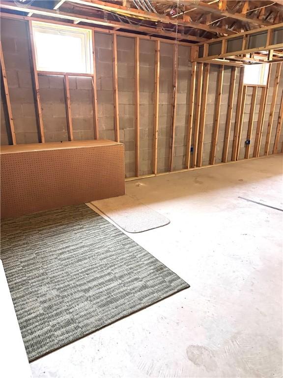 491 Peregrine Dr, North Huntingdon, PA 15642 - view of below grade area