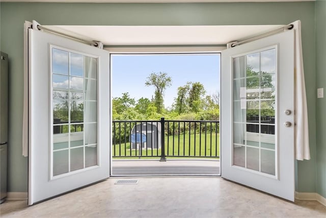 921 Bideford Dr, South Park, PA 15129 - entryway featuring baseboards