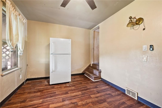 546 Maple St E, Pittsburgh, PA 15112 - photo 11