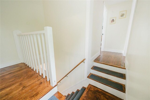154 E Kittanning St, W/N Mahoning Twps, PA 16256 - view of stairway