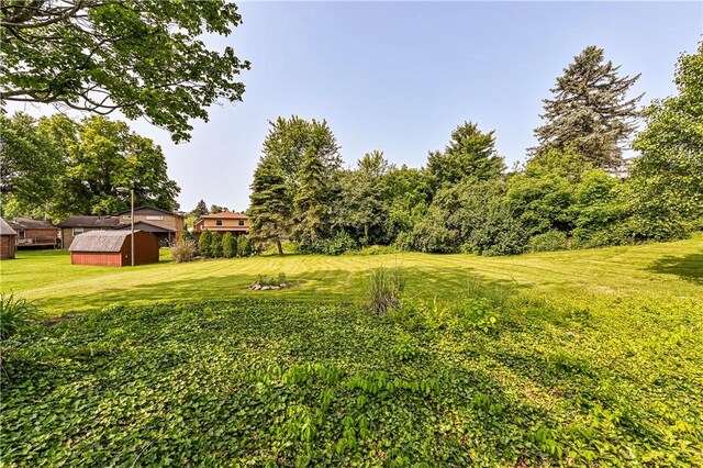 509 Pennsylvania Blvd, Jeannette, PA 15644 - photo 32