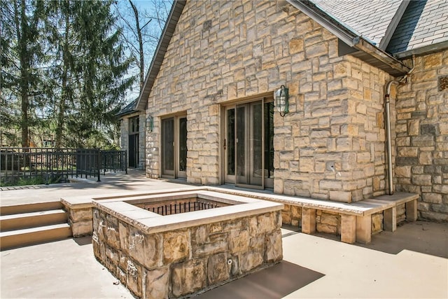 1700 Forker Blvd, Hermitage, PA 16148 - view of patio / terrace featuring fence