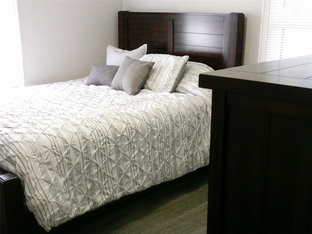 bedroom featuring carpet flooring