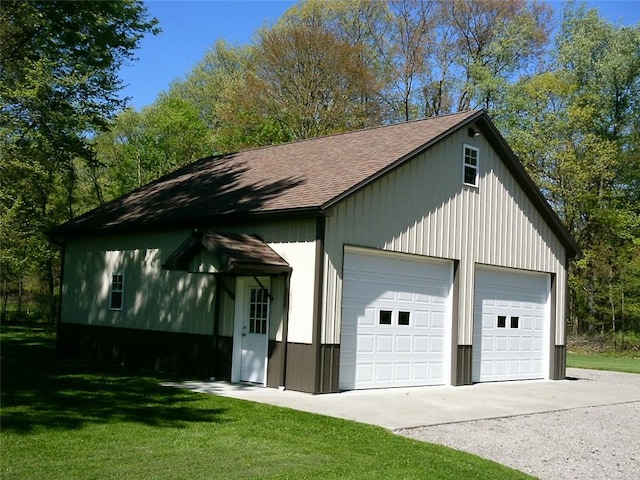 view of detached garage