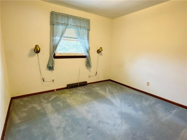 90 Dague Ln, South Franklin, PA 15301 - spare room featuring carpet floors and baseboards