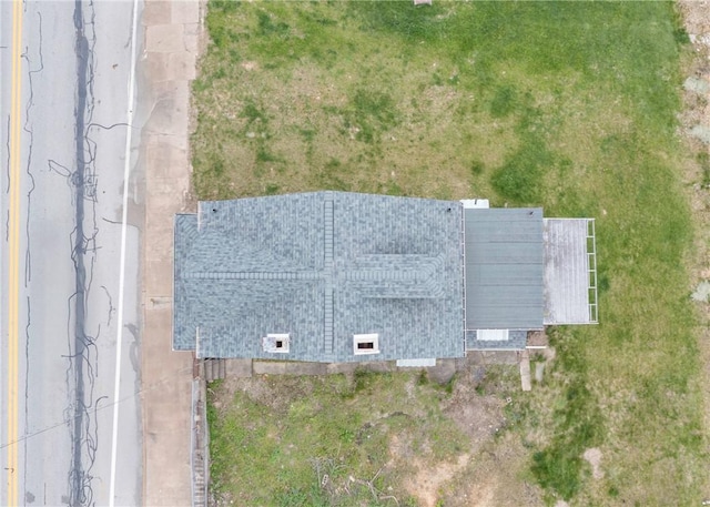 aerial view of property and surrounding area