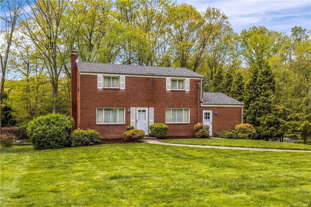 677 Olive St, Mccandless, PA 15237 - photo 1