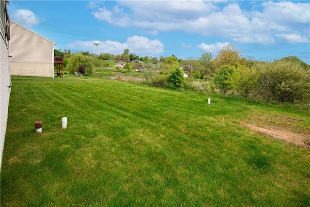 118 Leslie Farms Dr, Connoquenessing Boro, PA 16033 - view of grassy yard