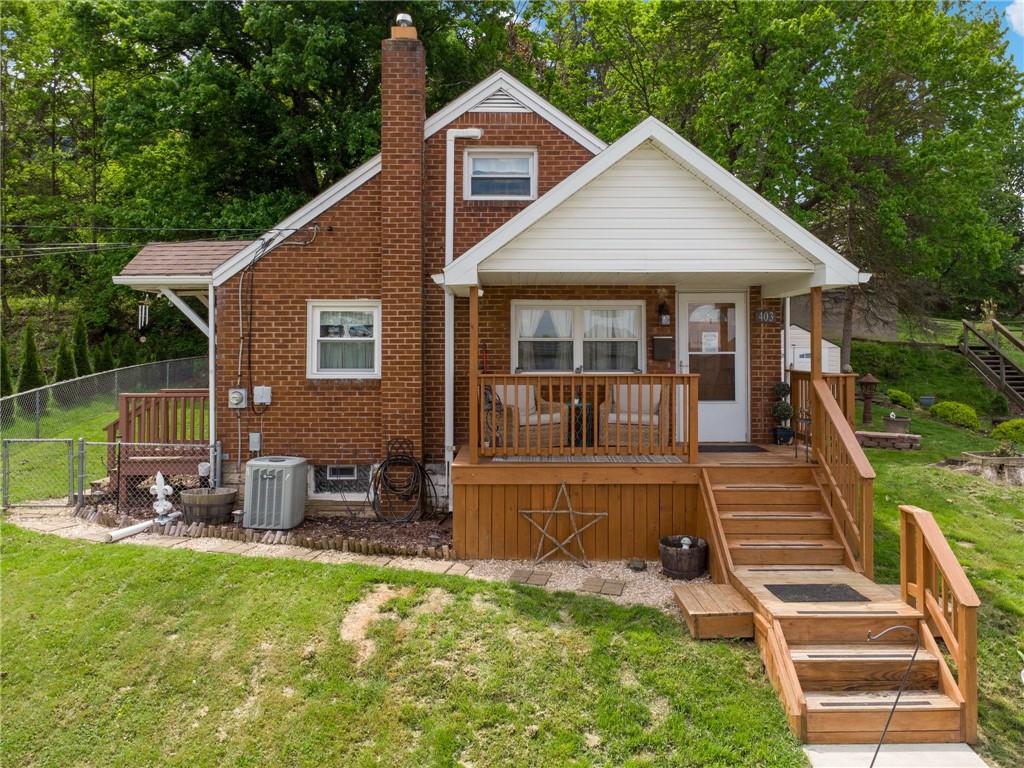 403 Mary St, Jeannette, PA 15644 - photo 1