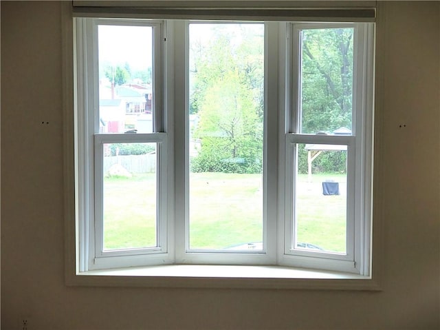 620 Gross St, Conway, PA 15027 - entryway with healthy amount of natural light