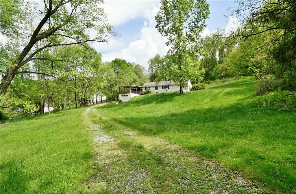 837 Billicks Ln, Elizabeth Twp/Boro, PA 15037 - photo 1