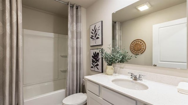 333 Gleneagles Dr, Center Twp But, PA 16001 - full bath featuring vanity, shower / tub combo, and toilet