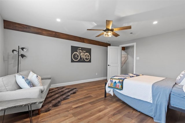bedroom with wood finished floors, baseboards, recessed lighting, and ceiling fan