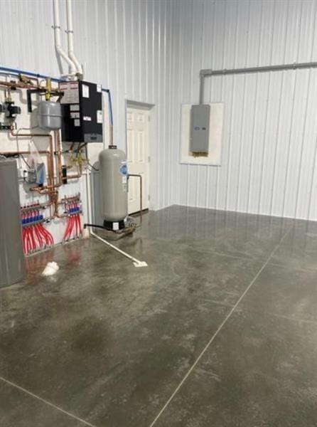 171 N Maysville, West Salem Twp, PA 16125 - garage featuring electric panel