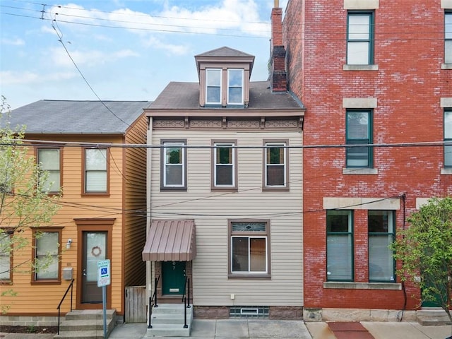 607 Tripoli St, Central North Side, PA 15212 - view of property featuring entry steps