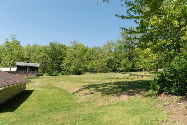 1207 Luciusboro Rd, Blairsville Area, PA 15717 - view of grassy yard featuring an outdoor structure