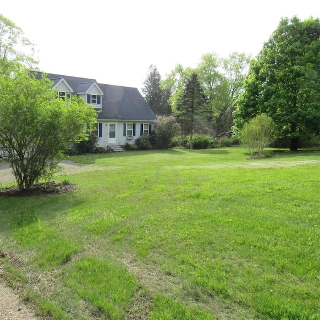 2255 Copper Kettle Hwy, Middlecreek Twp, PA 15557 - view of green lawn