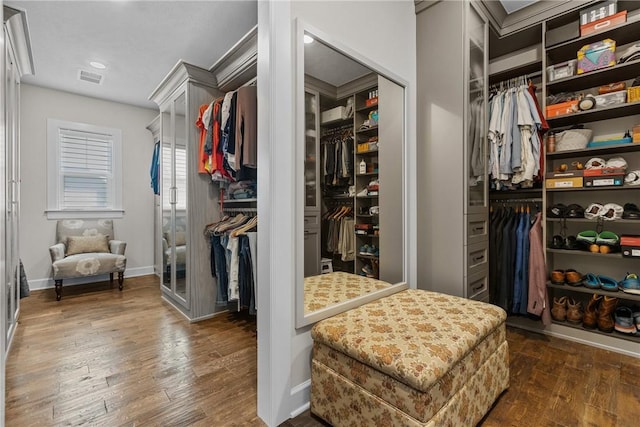 521 Cambridge Ct, Pine Twp Nal, PA 15090 - spacious closet featuring dark wood-type flooring