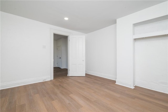61 Greenbush St, Mt Washington, PA 15211 - unfurnished bedroom featuring light wood-style flooring, recessed lighting, and a closet
