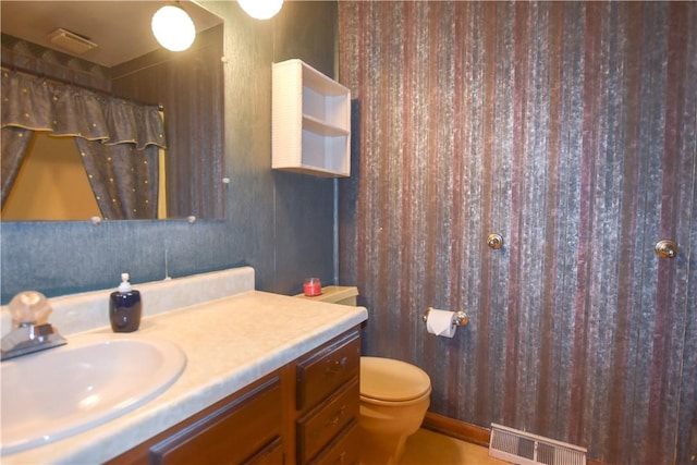 105 Audrey Ln, Jefferson Twp But, PA 16023 - bathroom featuring vanity and toilet