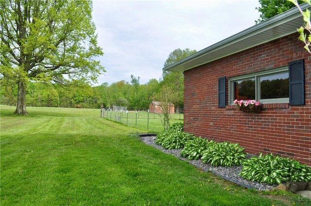 3344 Orangeville Rd, South Pymatuning Twp, PA 16150 - view of yard