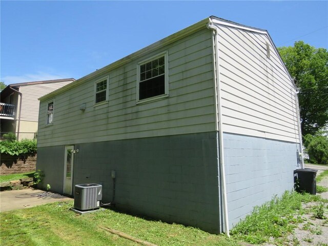 973 Glen Hayes Dr, Moon/Crescent Twp, PA 15046 - view of home's exterior with central air condition unit