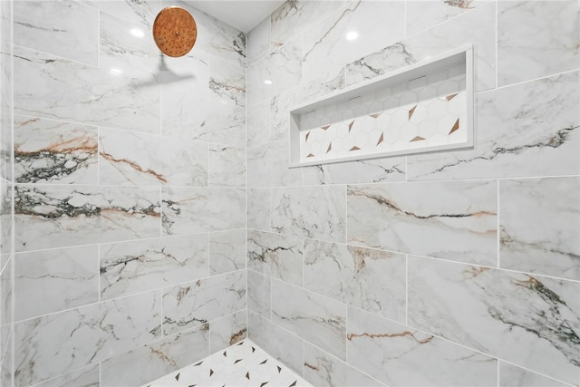 104 Ross Creek Ln, Peters Twp, PA 15367 - bathroom featuring tiled shower