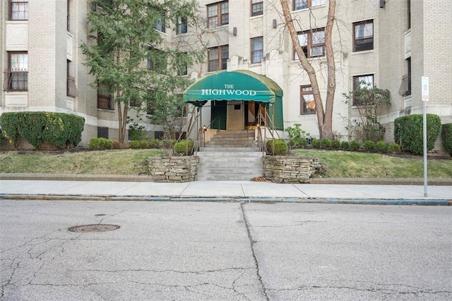 372 S Highland Ave Unit 606, Shadyside, PA 15206 - view of apartment building / complex