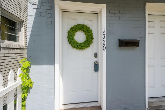 1720 Stratmore St, Crafton Heights, PA 15205 - property entrance