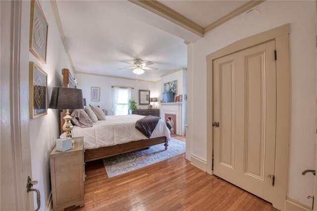1010 Glenshaw Ave, Shaler, PA 15116 - bedroom with ornamental molding, light wood-style floors, and ceiling fan