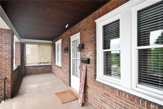 18 W Manilla Ave, Green Tree, PA 15220 - view of covered porch