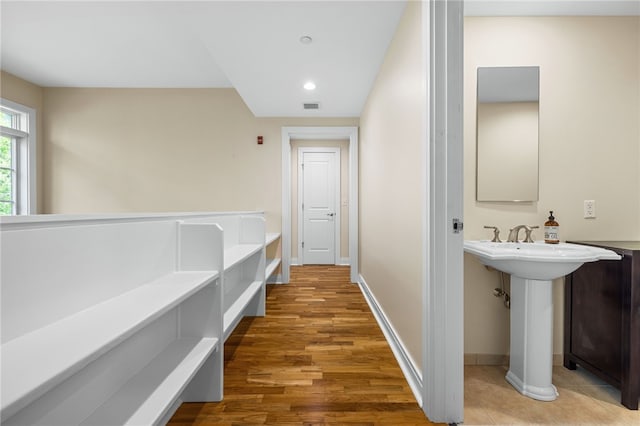 1219 Crescent Pl Unit 3C, Squirrel Hill, PA 15217 - full bathroom featuring baseboards, a bath, wood finished floors, and recessed lighting