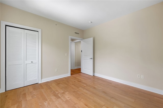 1219 Crescent Pl Unit 3C, Squirrel Hill, PA 15217 - unfurnished bedroom with light wood-style floors, baseboards, and a closet