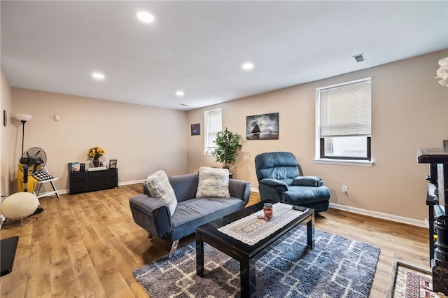 2841 Mary St, South Side, PA 15203 - living area featuring light wood-type flooring, recessed lighting, and baseboards