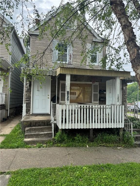 view of front of home with covered porch