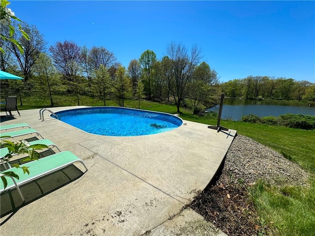 259 Old Mercer Rd, Springfield Twp Mer, PA 16156 - swimming pool featuring a patio, a water view, and a lawn