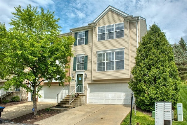 10562 Cherry Grove Ct, Mccandless, PA 15090 - photo 1