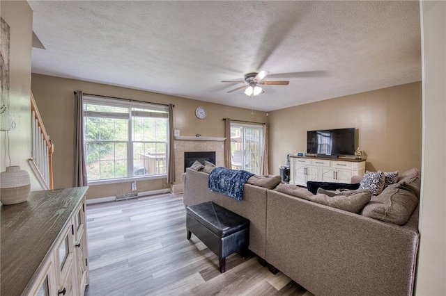 10562 Cherry Grove Ct, Mccandless, PA 15090 - photo 3