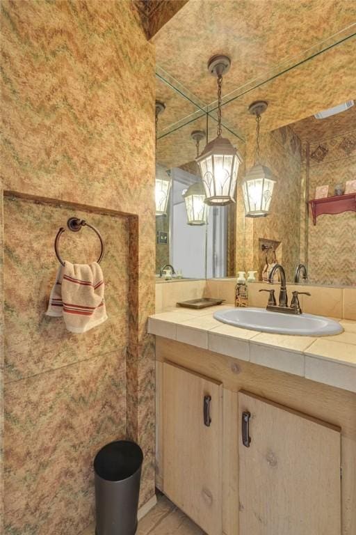 584 Park Rd, Chippewa Twp, PA 15010 - bathroom featuring vanity