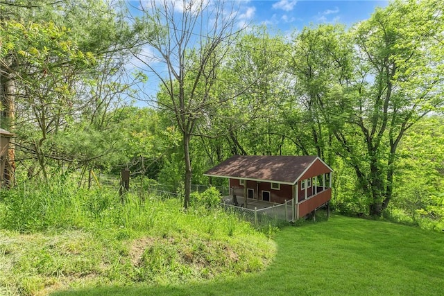 584 Park Rd, Chippewa Twp, PA 15010 - view of green lawn featuring a view of trees