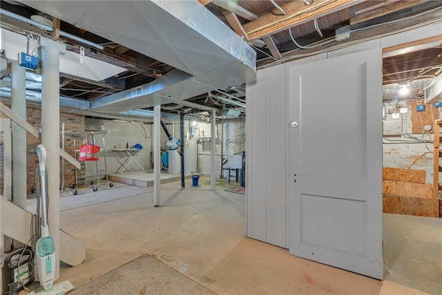 584 Park Rd, Chippewa Twp, PA 15010 - view of unfinished basement
